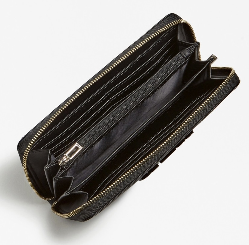 Guess Plånbok Kamryn svart Stilettoshop.se webbutik Guess Väska Janelle svart Stilettoshop.se webbutik