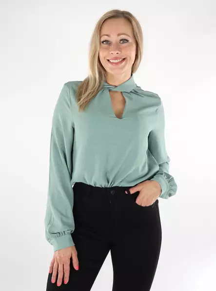 Vila damskjorta Surashil High Neck chinoisgrön - Långärmade tröjor för  damer - 136781 - 1