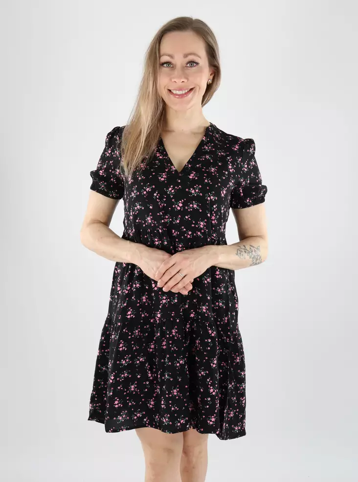 Only klänning ONLNOVA life svart/725 ditsy - Klänningar och tunikor - 140901 - 1