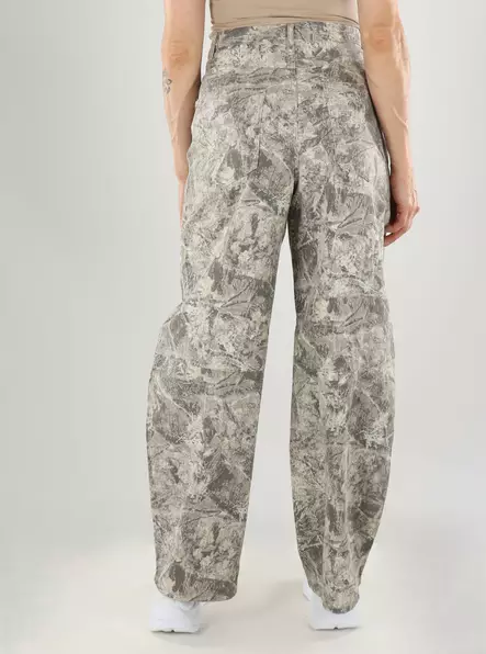 Only Jeans HW CAMO BARREL PANT rökig oliv/camo - Jeans för damer - 141482 - 2