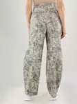 Only Jeans HW CAMO BARREL PANT rökig oliv/camo - Jeans för damer - 141482 - 2