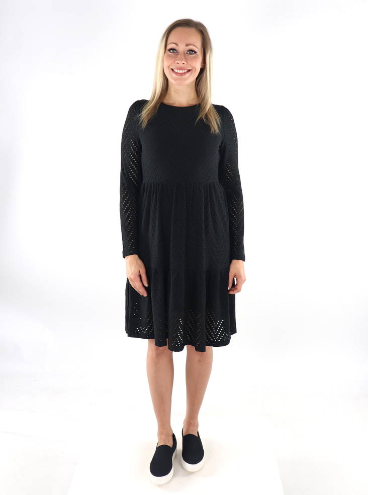 JDY Carla Cathinka klänning svart - Klänningar och tunikor - 134533 - 1