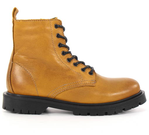 Emma | Shoppa trendiga skor på nätet | Stilettoshop.se Emma | Shoppa trendiga skor på nätet | Stilettoshop.se