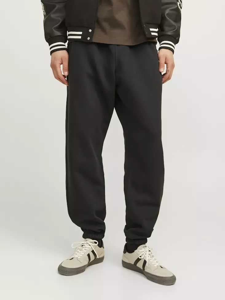 Jack&Jones Träningsbyxor JPSTBILL JJURBAN EDGE svart - Byxor för herrar - 139323 - 1