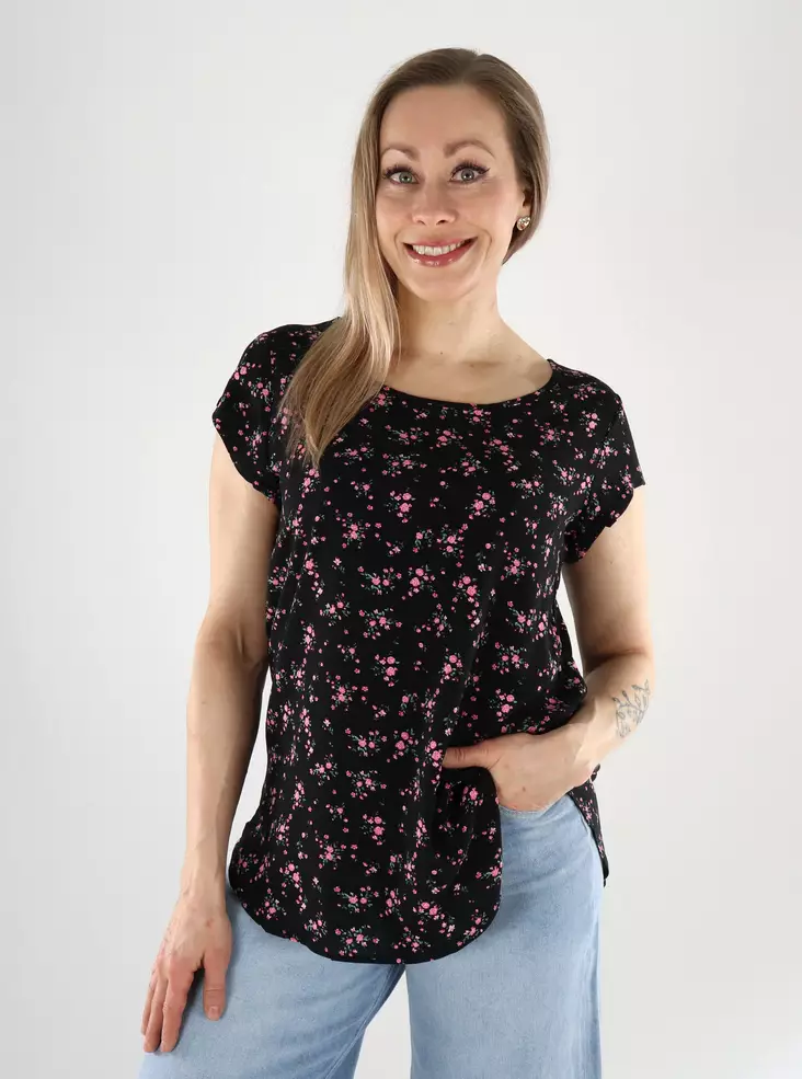 Only t-shirt ONLNOVA svart/725 ditsy - T-shirts för damer - 140903 - 1