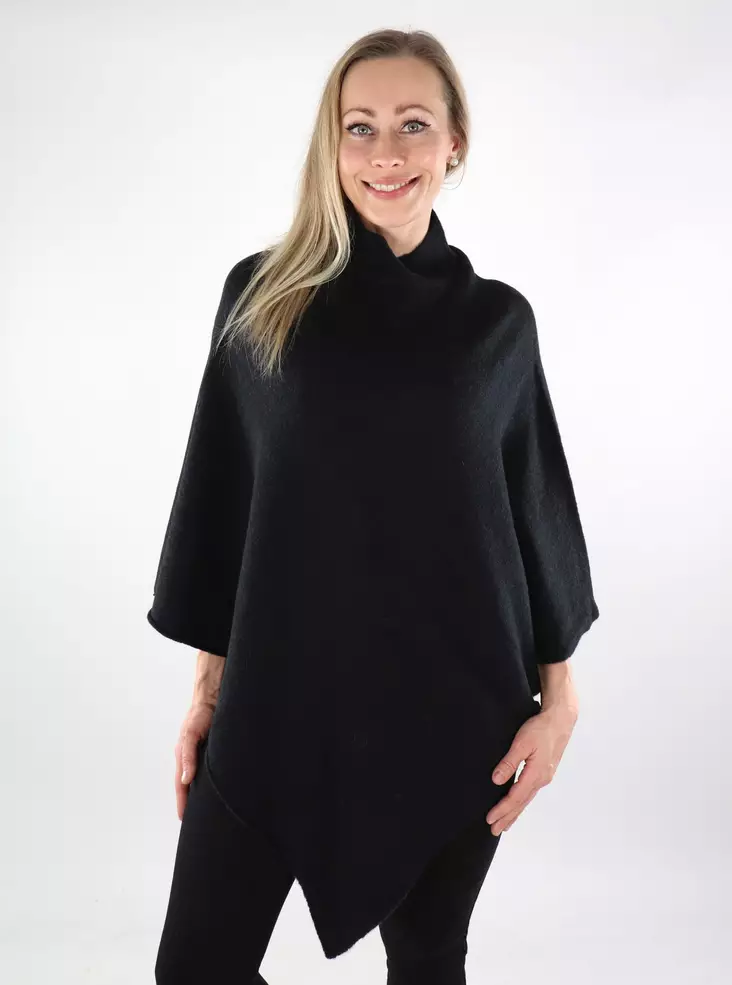 Pieces damponcho Fortuna Highneck svart - Ponchos och slängkappor för damer - 137323 - 1