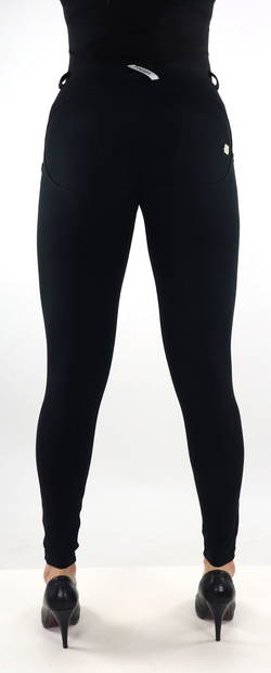 Freddy byxor WR.UP® Eco Regular Waist Super Skinny svart - Byxor för damer - 134124 - 2