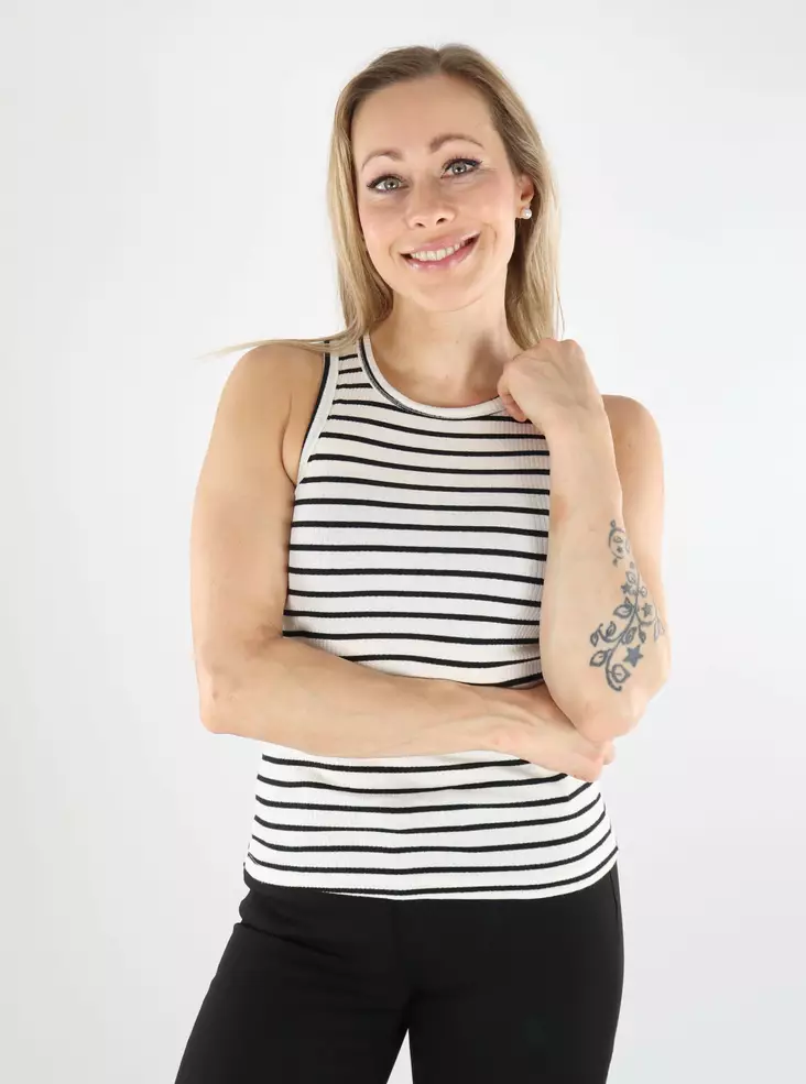 Pieces ribbad topp Ruka Boxer Tank cloud dancer/ny svart - Toppar för damer - 138344 - 1