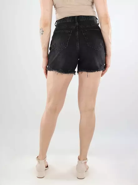 Pieces ripped jeansshorts PCSUMMER Dest svart - Shorts och capribyxor för damer - 138225 - 2
