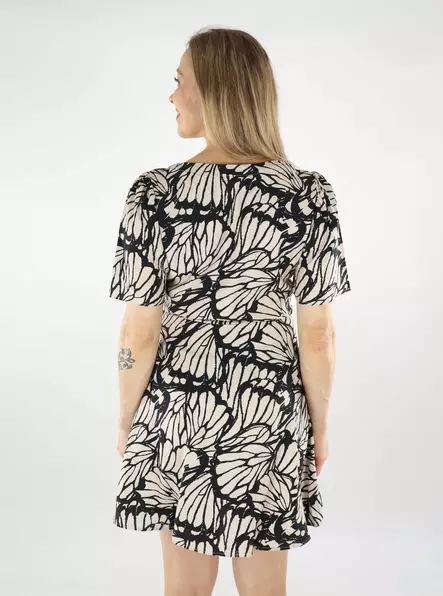 JDY A-linjeklänning Troya Short tapioka/svart - Klänningar och tunikor - 138775 - 2