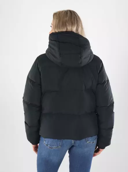 Only dunjacka ONLALICE KORT DUNJACKA svart - Vinterjackor för damer - 141885 - 2