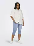Only Carmakoma plus size capris HW trosor ljusblå denim - Shorts och capribyxor för damer - 136425 - 2