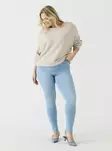 Only Carmakoma dam jeans i plusstorlek Thunder Reg Push Up ljusblå denim - Jeans för damer - 137755 - 1