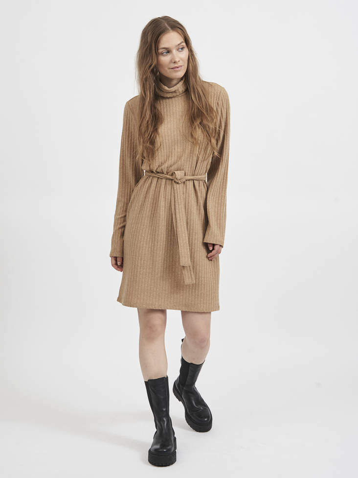 Vila klänning med långa ärmar Elita highneck - Klänningar och tunikor - 129515 - 1