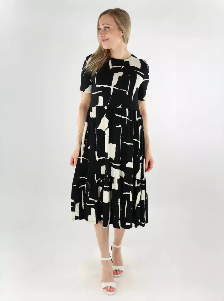 Vero Moda mönstrad klänning O-ringad Calf black/white abst - Klänningar och tunikor - 138595 - 1