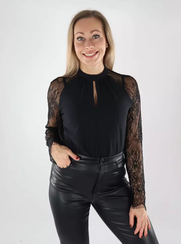 Vero Moda damskjorta i spets, svart - Långärmade tröjor för  damer - 139325 - 1