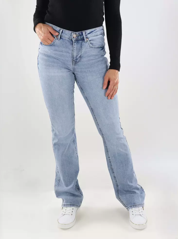 Vero Moda vida jeans VMFLASH MR Pocket ljusblå - Jeans för damer - 139196 - 1