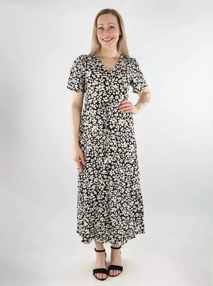 Vero Moda blommig klänning svart/sussie sno - Klänningar och tunikor - 138126 - 1