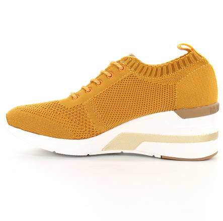 Mustang Sneakers 1303-304-6 gul - Sneakers för damer - 126287 - 2