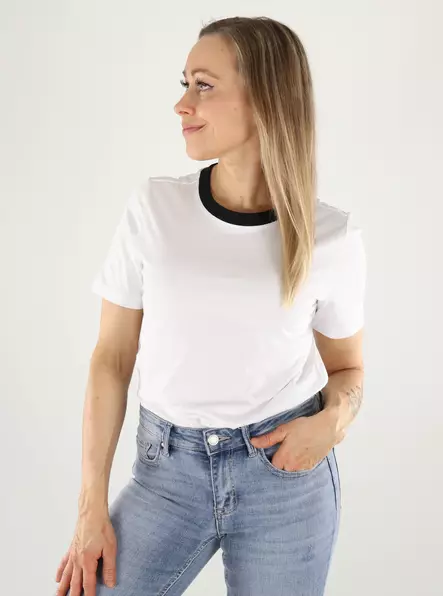 Vero Moda dam t-shirt i ekologisk bomull ljus vit/svart - T-shirts för damer - 140967 - 1