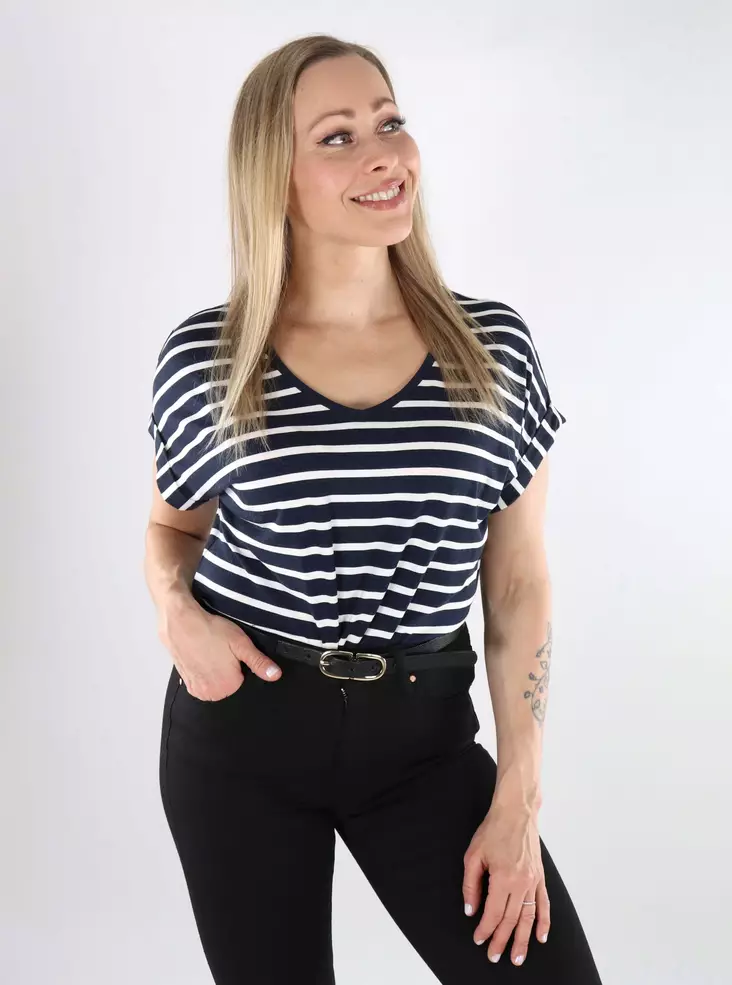 Only Randig T-shirt för kvinnor Moster V-Neck night sky/cloud dancer - Toppar för damer - 138337 - 1