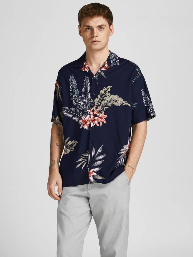 Jack&Jones kortärmad skjorta med krage Blatropic resort navyblå - Skjortor för herrar - 131399 - 1